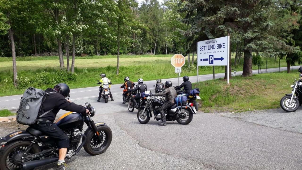 Richnow'S Bett Und Bike Ehem. Landgasthof Otel Zittau Dış mekan fotoğraf